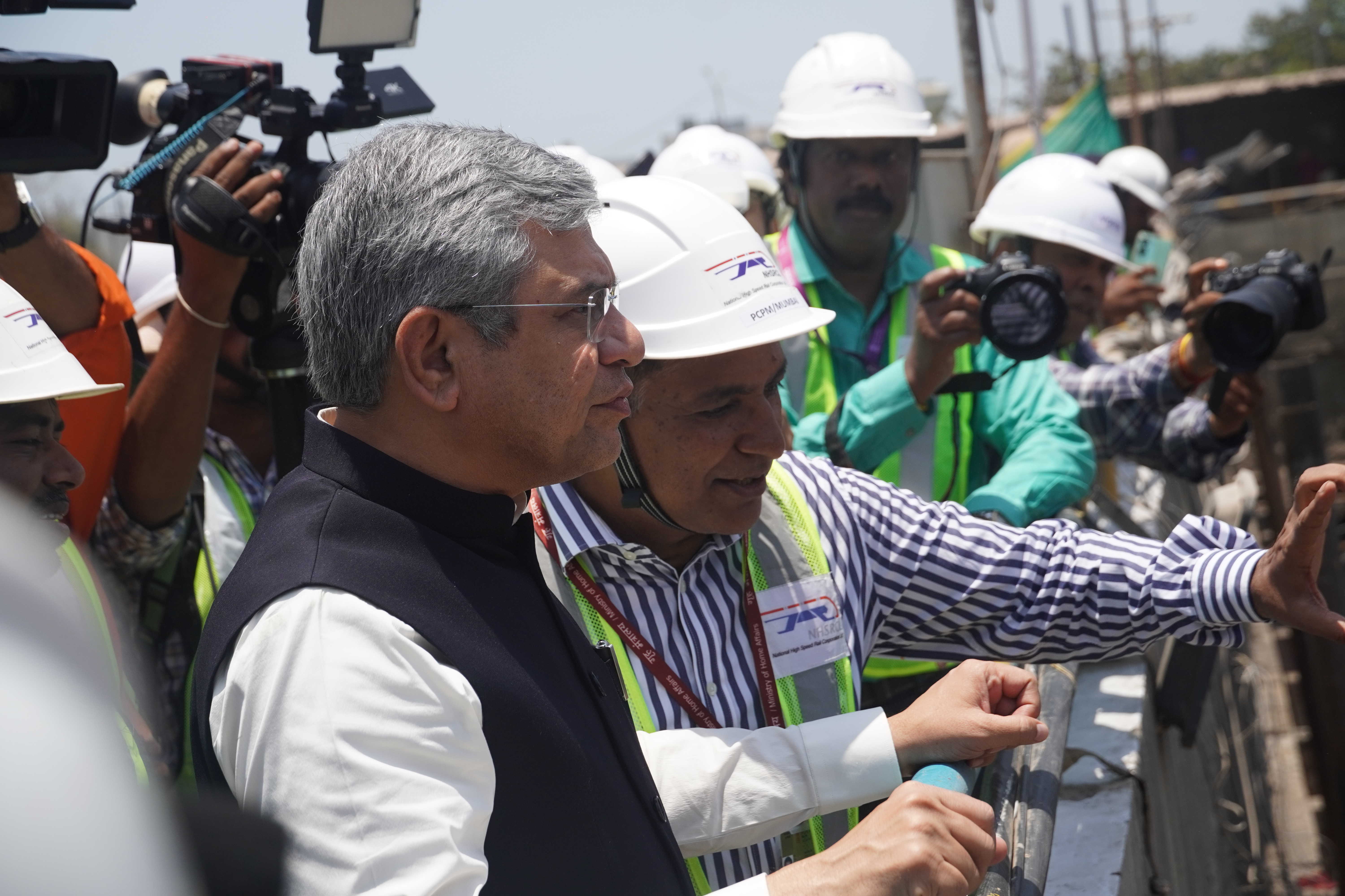 On 3rd May 2025, Shri Ashwini Vaishnaw, Hon’ble Minister of Railways visited the under-construction Mumbai Bullet Train station in Maharashtra and reviewed the on-ground progress of the station